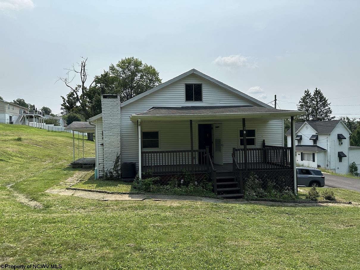 1043 Curtis Avenue Morgantown WV 26501