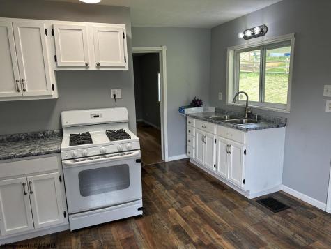 1043 Curtis Avenue Morgantown WV 26501