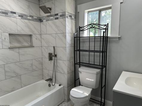 1043 Curtis Avenue Morgantown WV 26501
