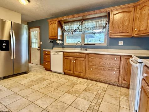 107 Mohawk Drive Barrackville WV 26559