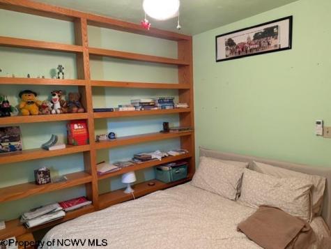 169 Evergreen Circle Philippi WV 26416