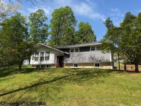 169 Evergreen Circle Philippi WV 26416