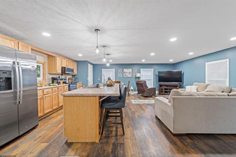 3368 Owl Creek Road Morgantown WV 26508