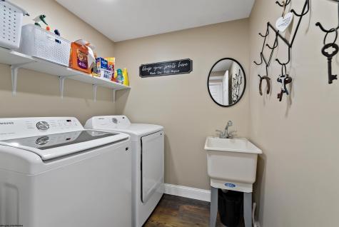 3368 Owl Creek Road Morgantown WV 26508