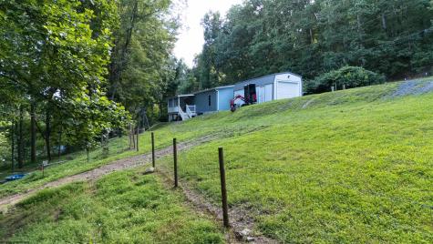 3368 Owl Creek Road Morgantown WV 26508