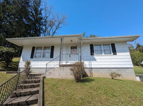 119 High Street Shinnston WV 26431-1208