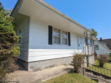 119 High Street Shinnston WV 26431-1208