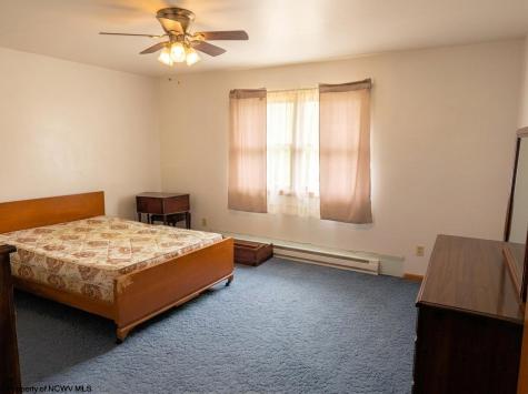 119 High Street Shinnston WV 26431-1208