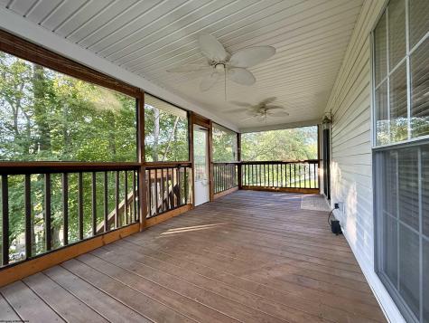 2 Cherrybrooke Lane Fairmont WV 26554