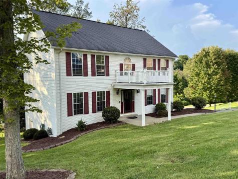 2 Cherrybrooke Lane Fairmont WV 26554