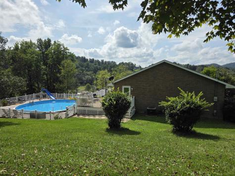 130 Green Hill Lane Mount Clare WV 26408