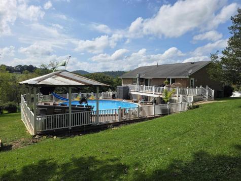 130 Green Hill Lane Mount Clare WV 26408