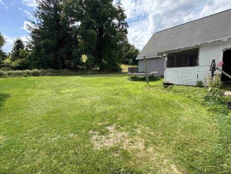 25 Pinnell Street Buckhannon WV 26201-2260