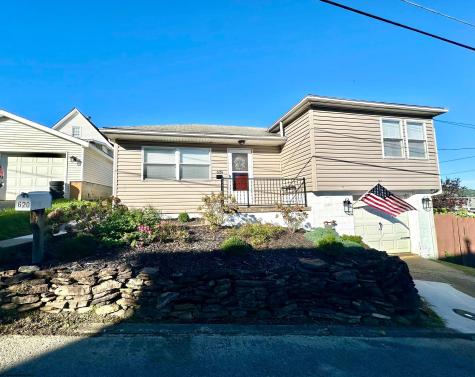 620 Collins Avenue Clarksburg WV 26301