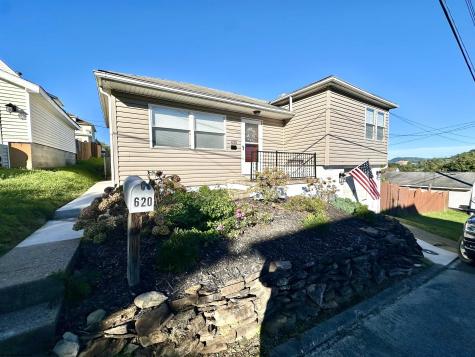 620 Collins Avenue Clarksburg WV 26301