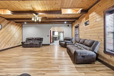 857 Gawthrop Road Grafton WV 26354