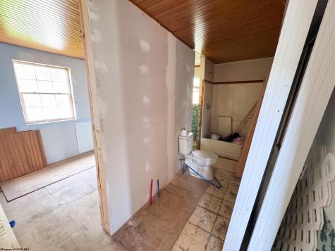 61 Satterfield Street Rivesville WV 26588
