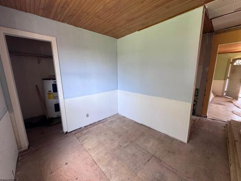 61 Satterfield Street Rivesville WV 26588