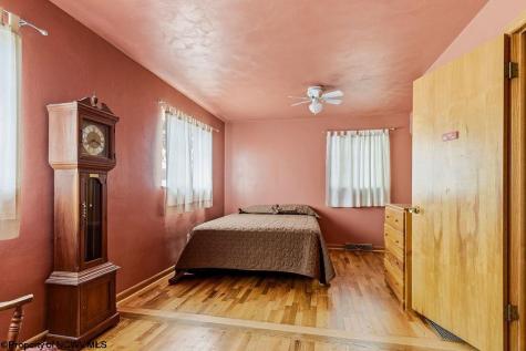 214 Cherry Street Bridgeport WV 26330