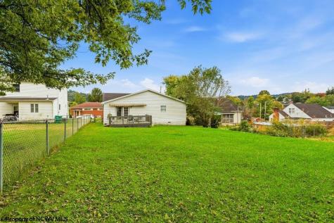 214 Cherry Street Bridgeport WV 26330