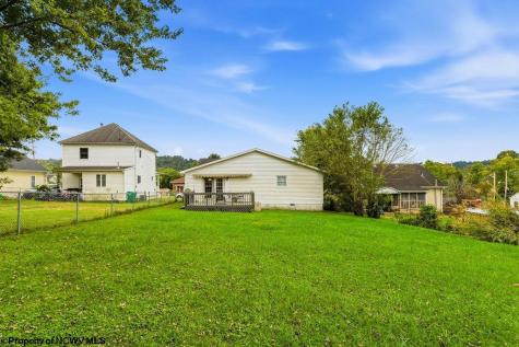 214 Cherry Street Bridgeport WV 26330