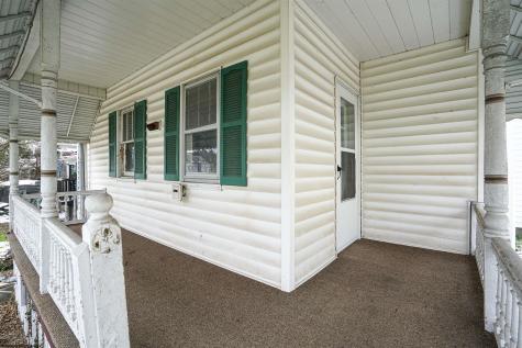 208 Jefferson Street Mannington WV 26582