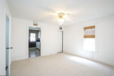 208 Jefferson Street Mannington WV 26582