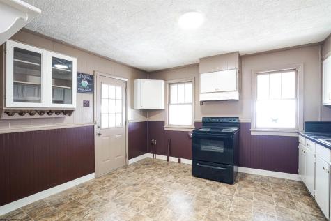 208 Jefferson Street Mannington WV 26582