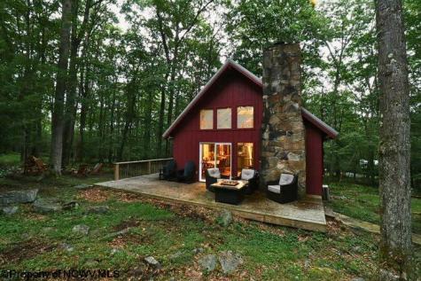 182 Redwood Drive Terra Alta WV 26764