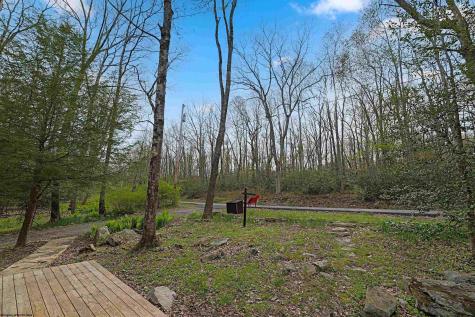 182 Redwood Drive Terra Alta WV 26764