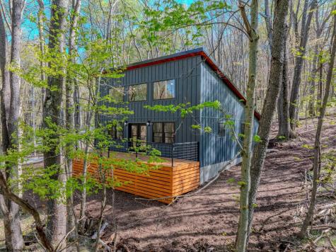280 Bluebird Drive Terra Alta WV 26764