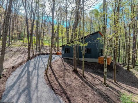 280 Bluebird Drive Terra Alta WV 26764