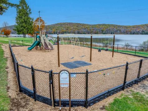280 Bluebird Drive Terra Alta WV 26764