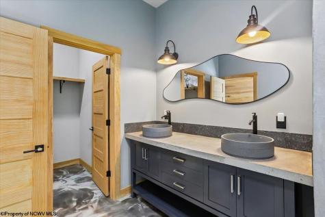 183 Venice Place Davis WV 26260