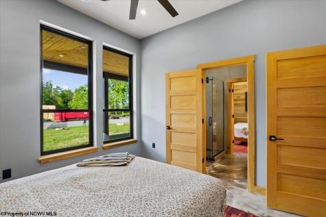 183 Venice Place Davis WV 26260