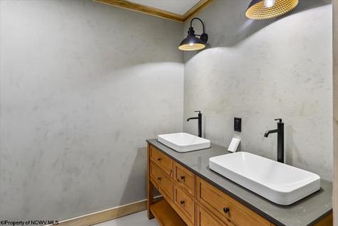 183 Venice Place Davis WV 26260