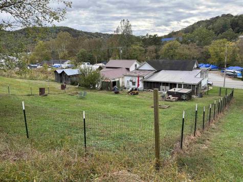 739 Us 19 Highway Weston WV 26452