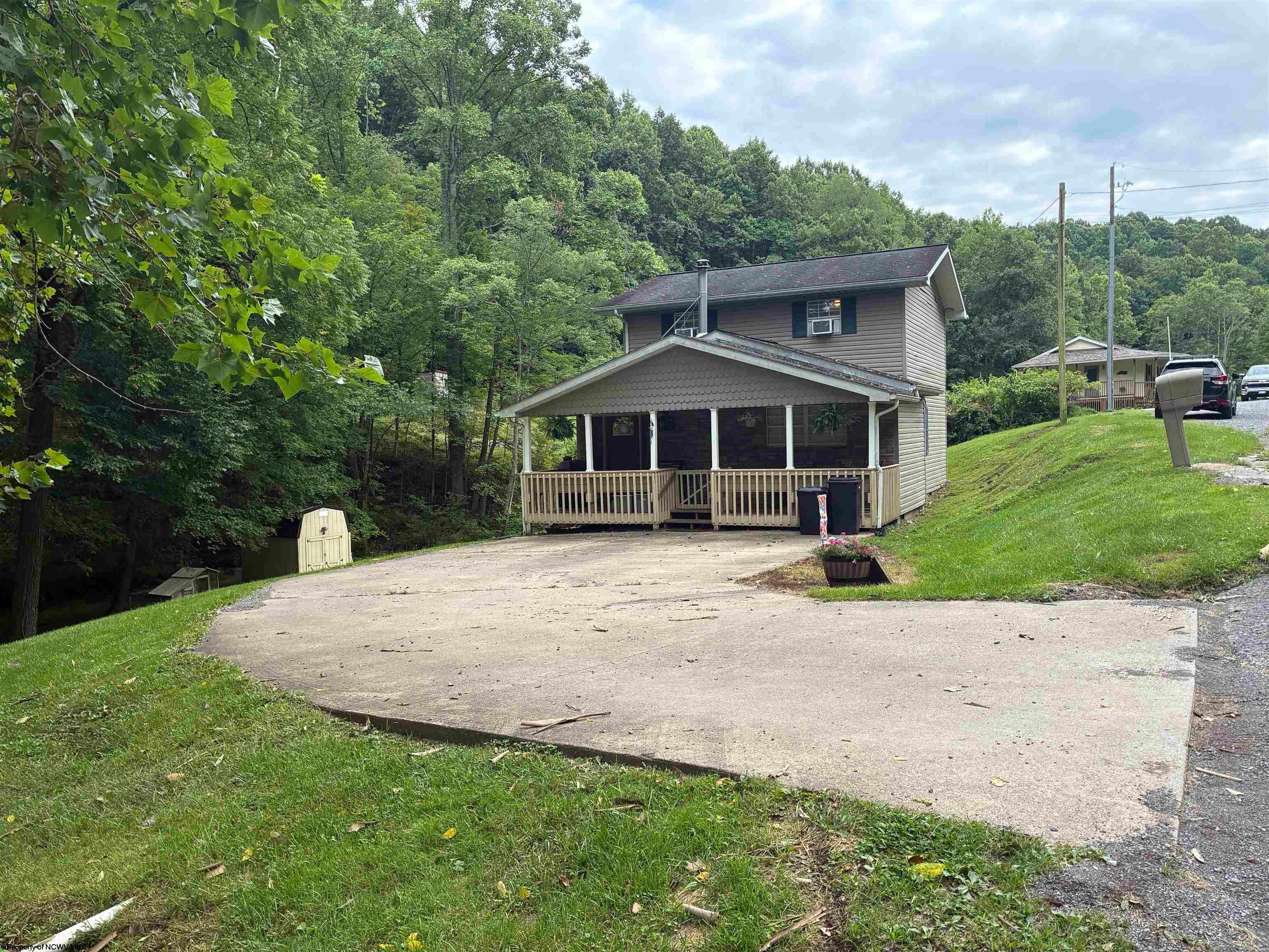 338 Mt Harmony Road Fairmont WV 26554