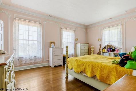 204 W Philadelphia Avenue Bridgeport WV 26330