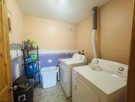 105 Sharon Lane Kingwood WV 26537