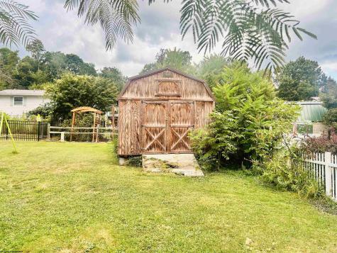 105 Sharon Lane Kingwood WV 26537