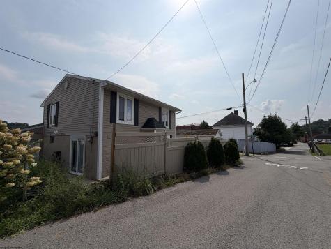 104 Maryland Avenue Clarksburg WV 26301