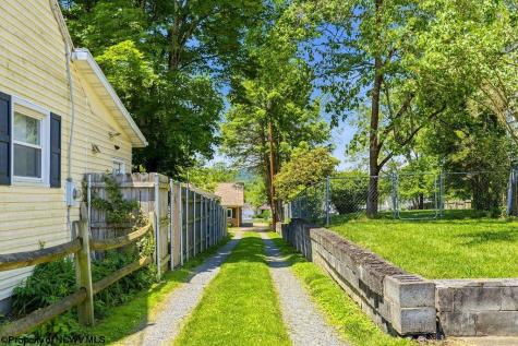 331 Stout Street Bridgeport WV 26330