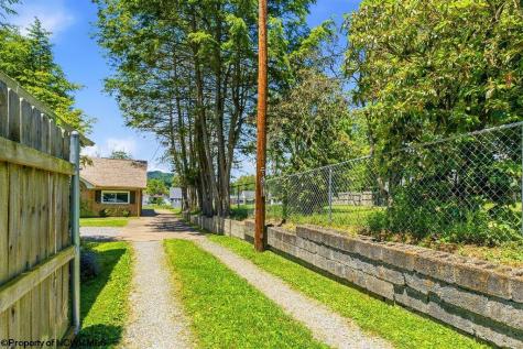 331 Stout Street Bridgeport WV 26330