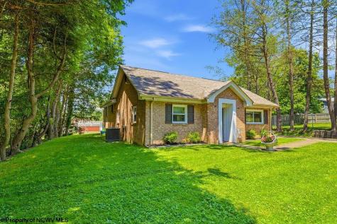 331 Stout Street Bridgeport WV 26330