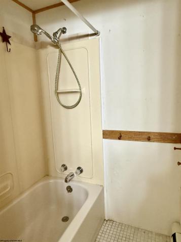 1463 Jarvisville Road Salem WV 26426