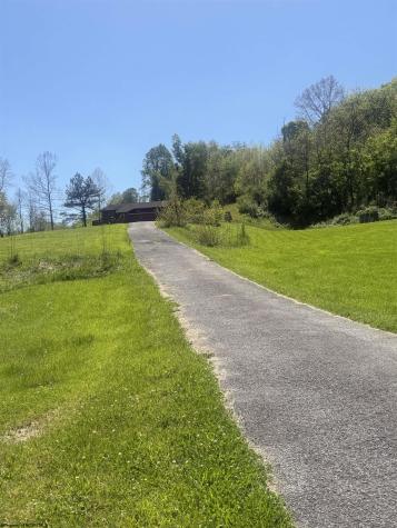 1463 Jarvisville Road Salem WV 26426