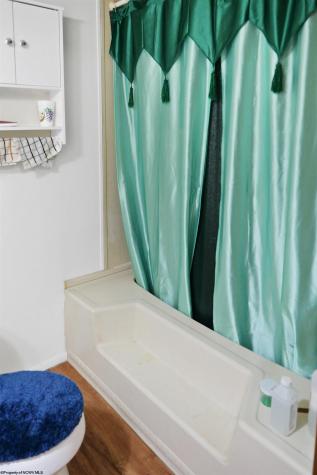 193 Deerwood Lane Terra Alta WV 26764