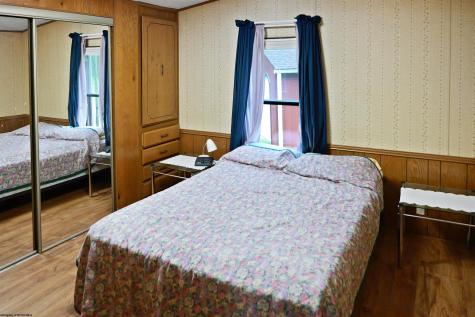 193 Deerwood Lane Terra Alta WV 26764