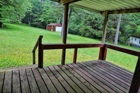 193 Deerwood Lane Terra Alta WV 26764